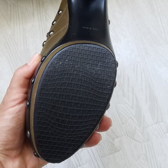 Stuart Weitzman studded platform mules / clog slip ons, Olive Green (size 7) - Picture 6 of 14